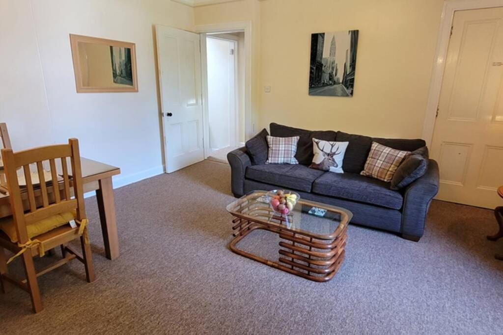 Pitlochry North Wing Apartment - Very Central Exterior photo